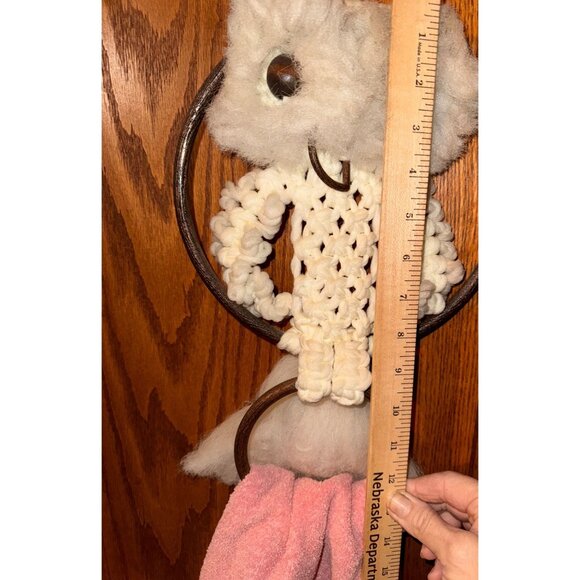 Vintage Macrame Owl Towel Holder With Pink Towel & Lace Trim - Picture 12 of 13